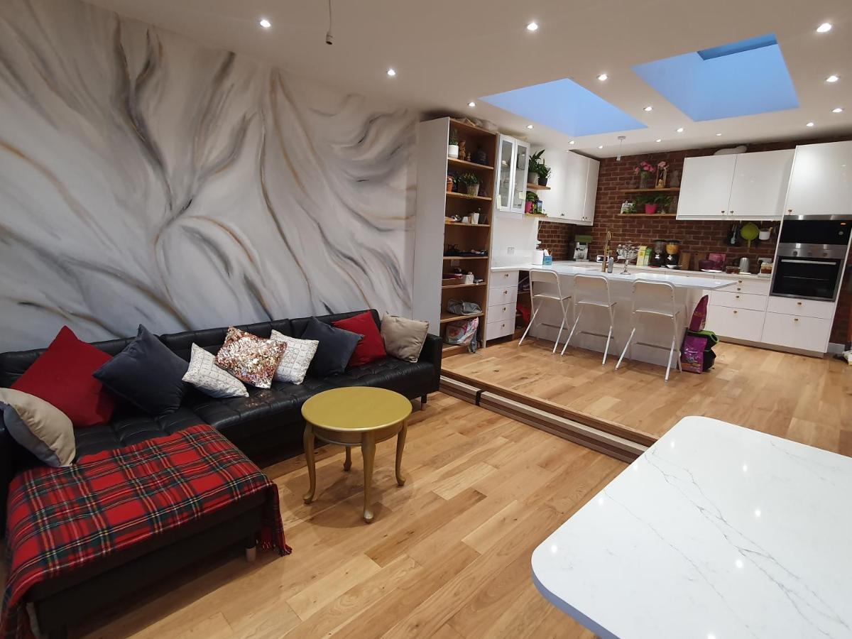 Beautiful Guest Rooms, Free Parking, 30Min Heathrow, 40Min Wembley, 60Min Central London Greenford  Esterno foto