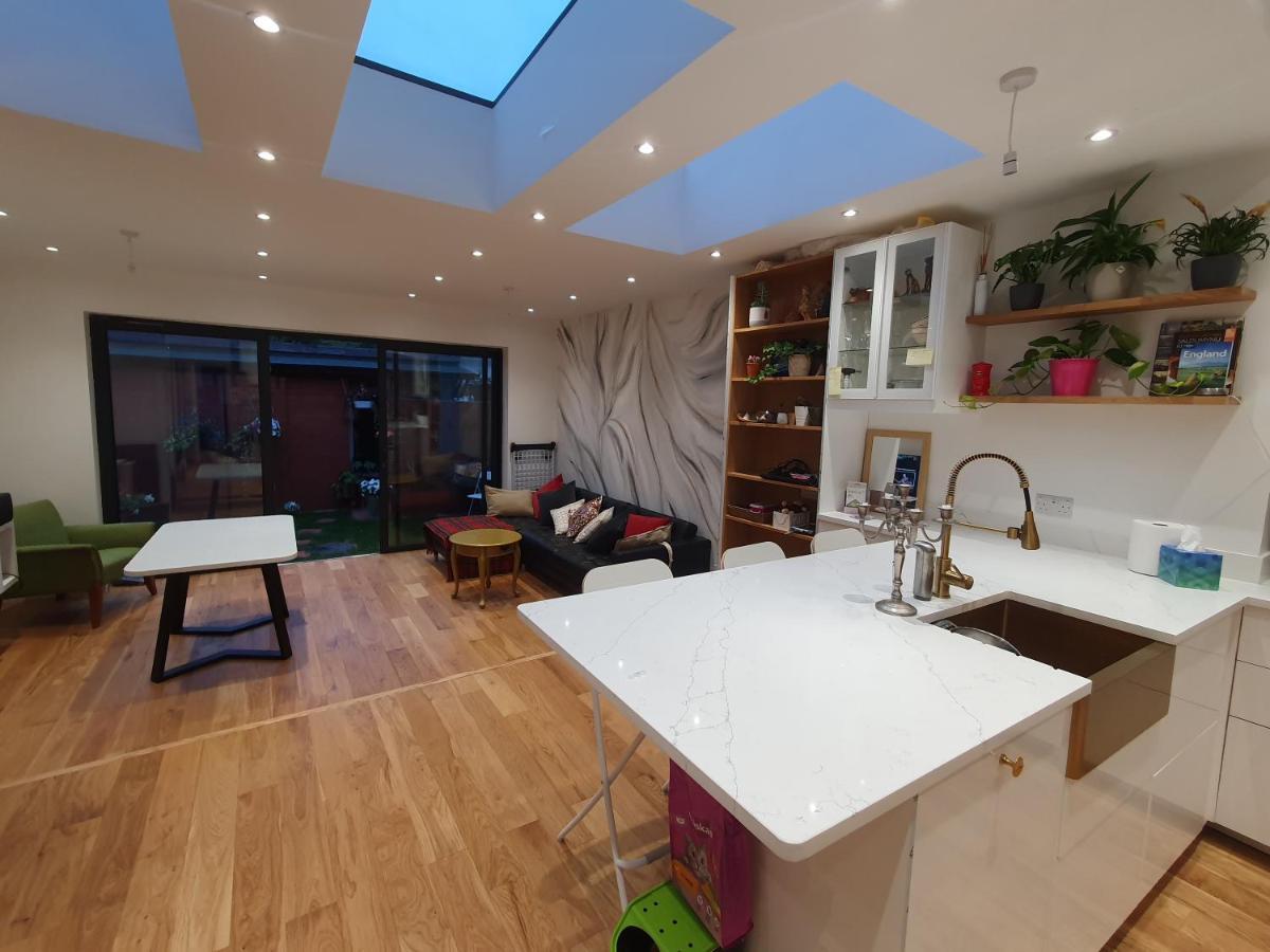 Beautiful Guest Rooms, Free Parking, 30Min Heathrow, 40Min Wembley, 60Min Central London Greenford  Esterno foto