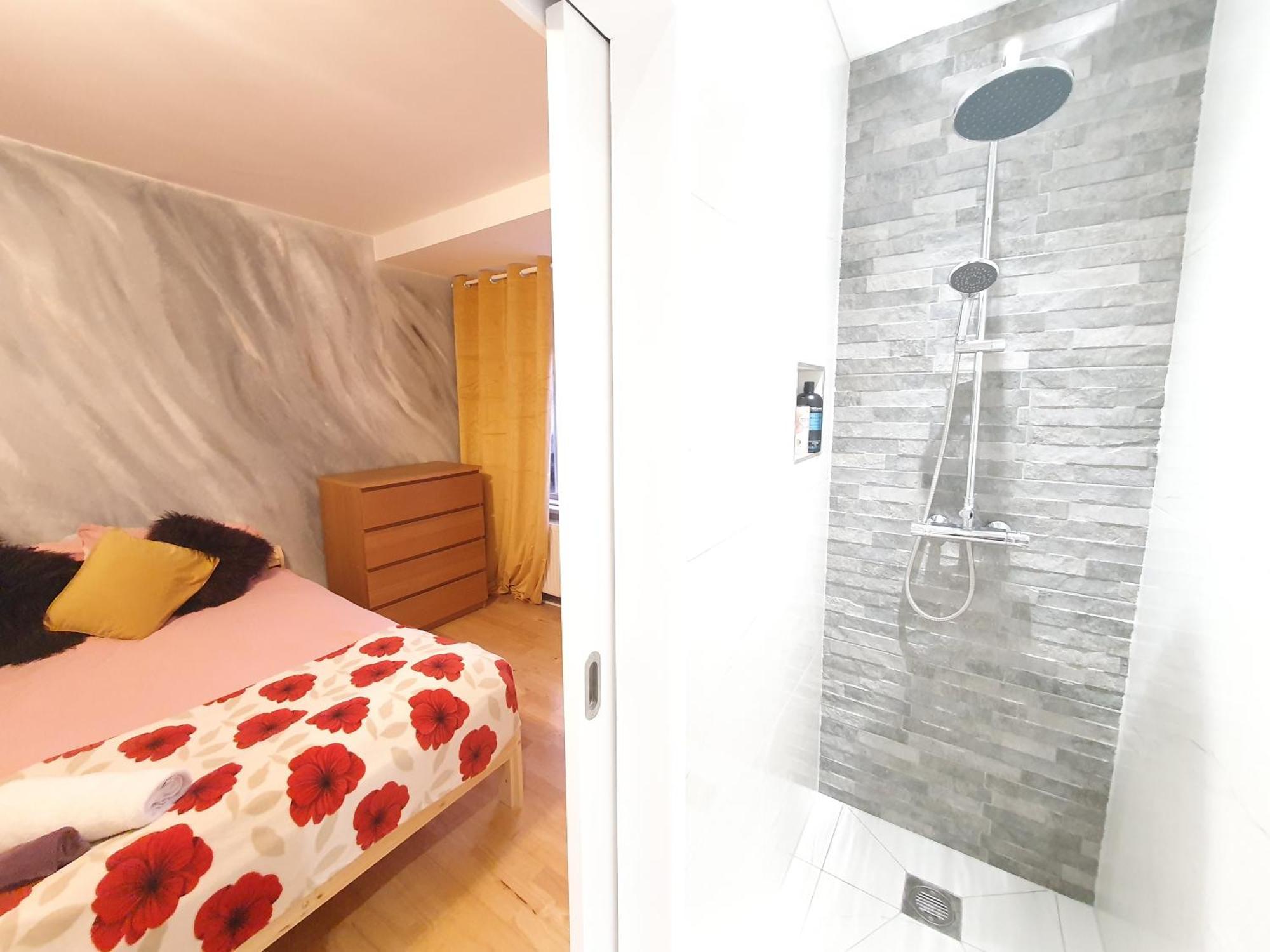 Beautiful Guest Rooms, Free Parking, 30Min Heathrow, 40Min Wembley, 60Min Central London Greenford  Camera foto